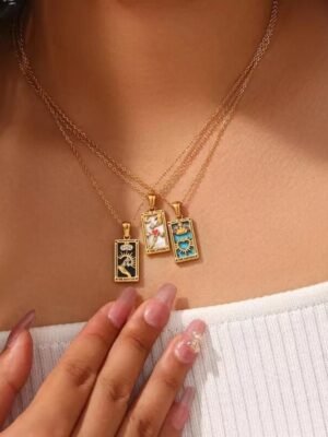 Hiply collar tarot